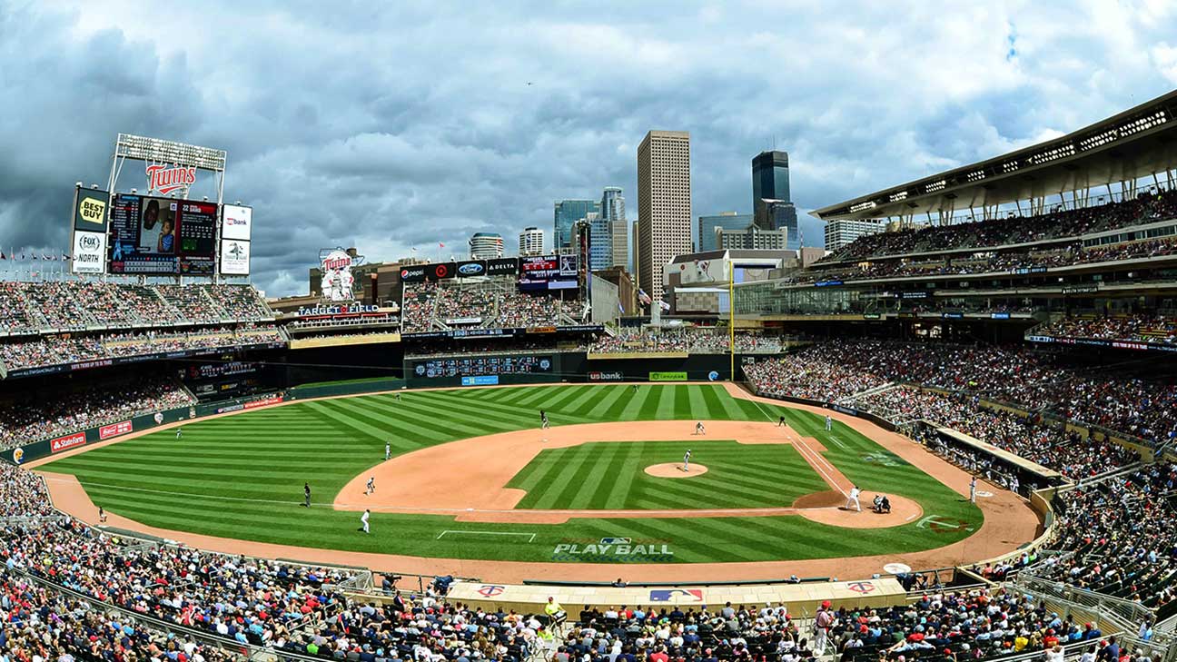 Jun 18, 2017; Minneapolis, MN, USA; A general view at Target Field during the seventh inning in the game between the Minnesota Twins and the Cleveland Indians. The Indians won 5-2.  Mandatory Credit: Jeffrey Becker-USA TODAY Sports
