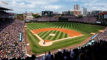 CHICAGO, IL &#8211; JULY 30: General view of the ball park from the upper level during the game between the Seattle Mariners and Chicago Cubs at Wrigley Field on July 30, 2016 in Chicago, Illinois. The Mariners defeated the Cubs 4-1. (Photo by Joe Robbins/Getty Images) *** Local Caption ***
